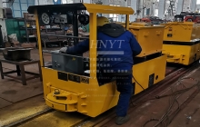 出口型2.5噸井下湘潭蓄電池電機(jī)車出廠測(cè)試